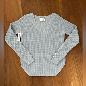 NWT Aritzia/Wilfred Free Wolter 100% Merino Wool Sweater. Size XXS.